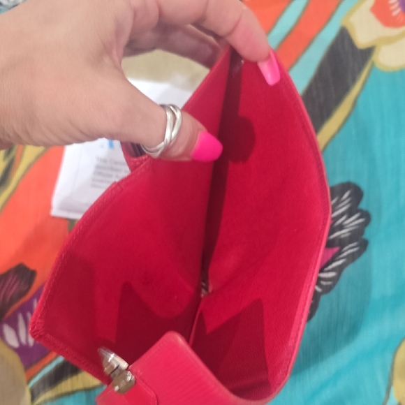 Louis Vuitton Red Epi Women's Wallet In Beautiful Used Condition - Picture 9 of 12